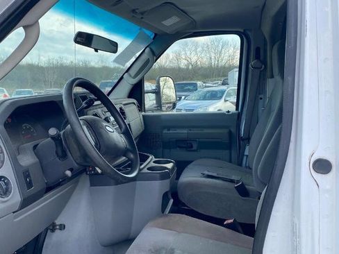 Used 2012 Ford E-350 and Econoline 350 Super Duty w/ Interior Upgrade Pkg image 15