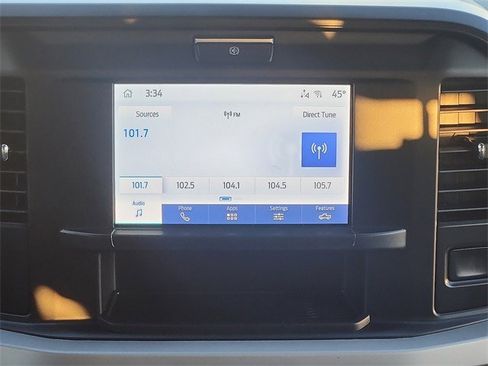 Certified 2025 Ford F350 XLT w/ Snow Plow/Camper Package image 16