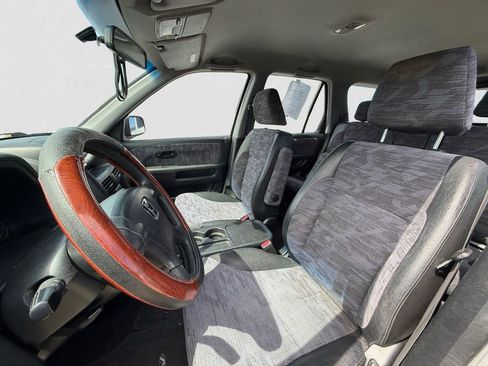 Used 2004 Honda CR-V LX image 8