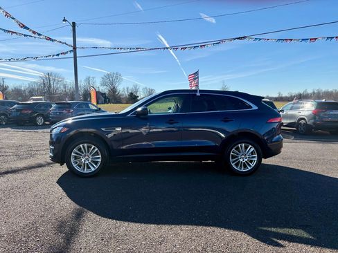 Used 2017 Jaguar F-PACE Prestige image 2