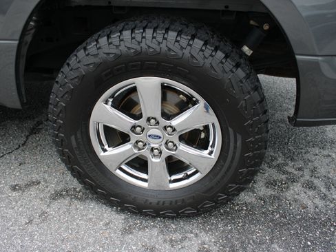 Used 2020 Ford F150 XLT w/ Equipment Group 302A Luxury AWD/4WD image 9
