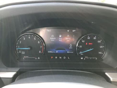 Used 2024 Ford Explorer XLT w/ Equipment Group 202A AWD/4WD image 27