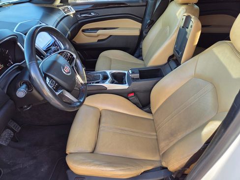 Used 2014 Cadillac SRX Luxury image 8