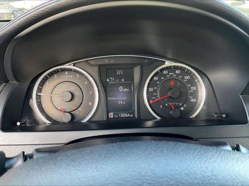 Used 2016 Toyota Camry SE image 25