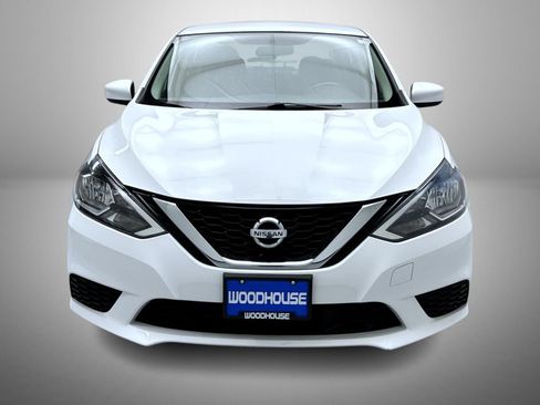 Used 2019 Nissan Sentra SV FWD image 2