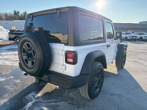 Used 2023 Jeep Wrangler Sport image 5