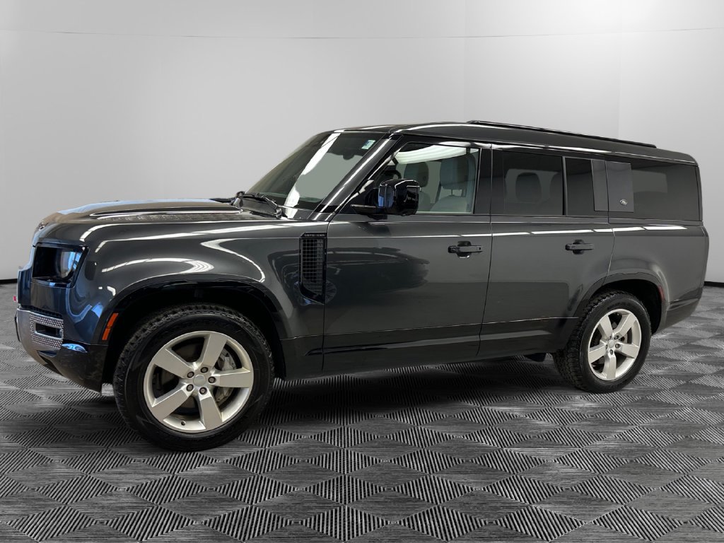 Used 2023 Land Rover Defender 130 SE AWD/4WD image 4