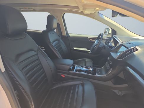 Used 2019 Ford Edge SEL w/ Equipment Group 201A AWD/4WD image 17