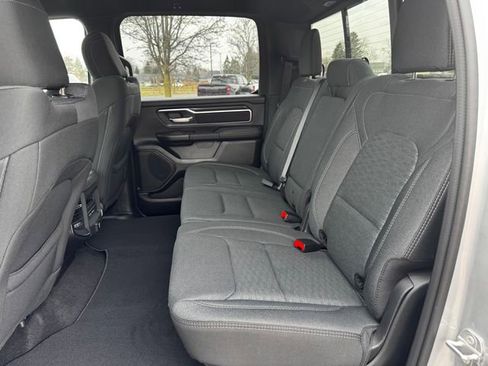 New 2026 RAM 1500 4x4 Crew Cab image 18