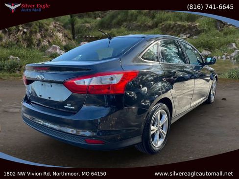 Used 2014 Ford Focus SE image 4