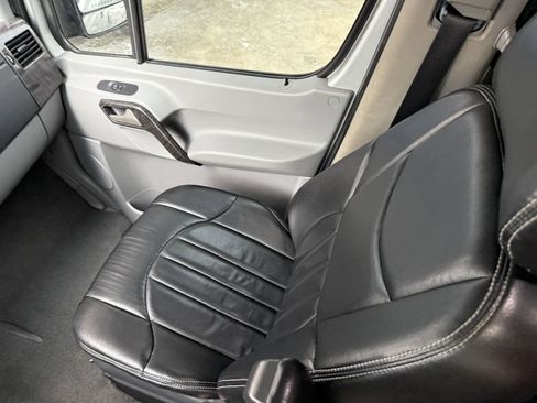 Used 2013 Mercedes-Benz Sprinter 3500 image 45