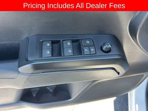 Used 2023 Toyota Tacoma SR AWD/4WD image 4