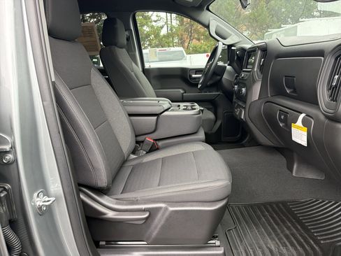 Used 2026 Chevrolet Silverado 1500 Custom AWD/4WD image 33