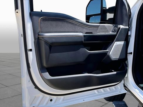 Used 2024 Ford F250 Platinum AWD/4WD image 22