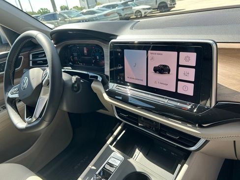 New 2026 Volkswagen Atlas SE FWD image 34