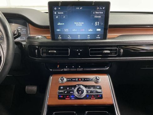 Used 2020 Lincoln Aviator Reserve w/ Equipment Group 202A image 24