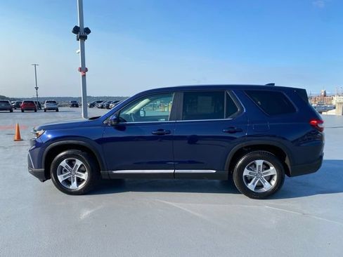 Certified 2025 Honda Pilot EX-L image 9