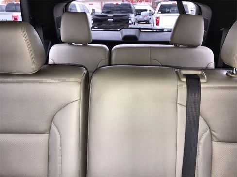 Used 2023 Chevrolet Traverse LT w/ LPO, Floor Liner Package image 21
