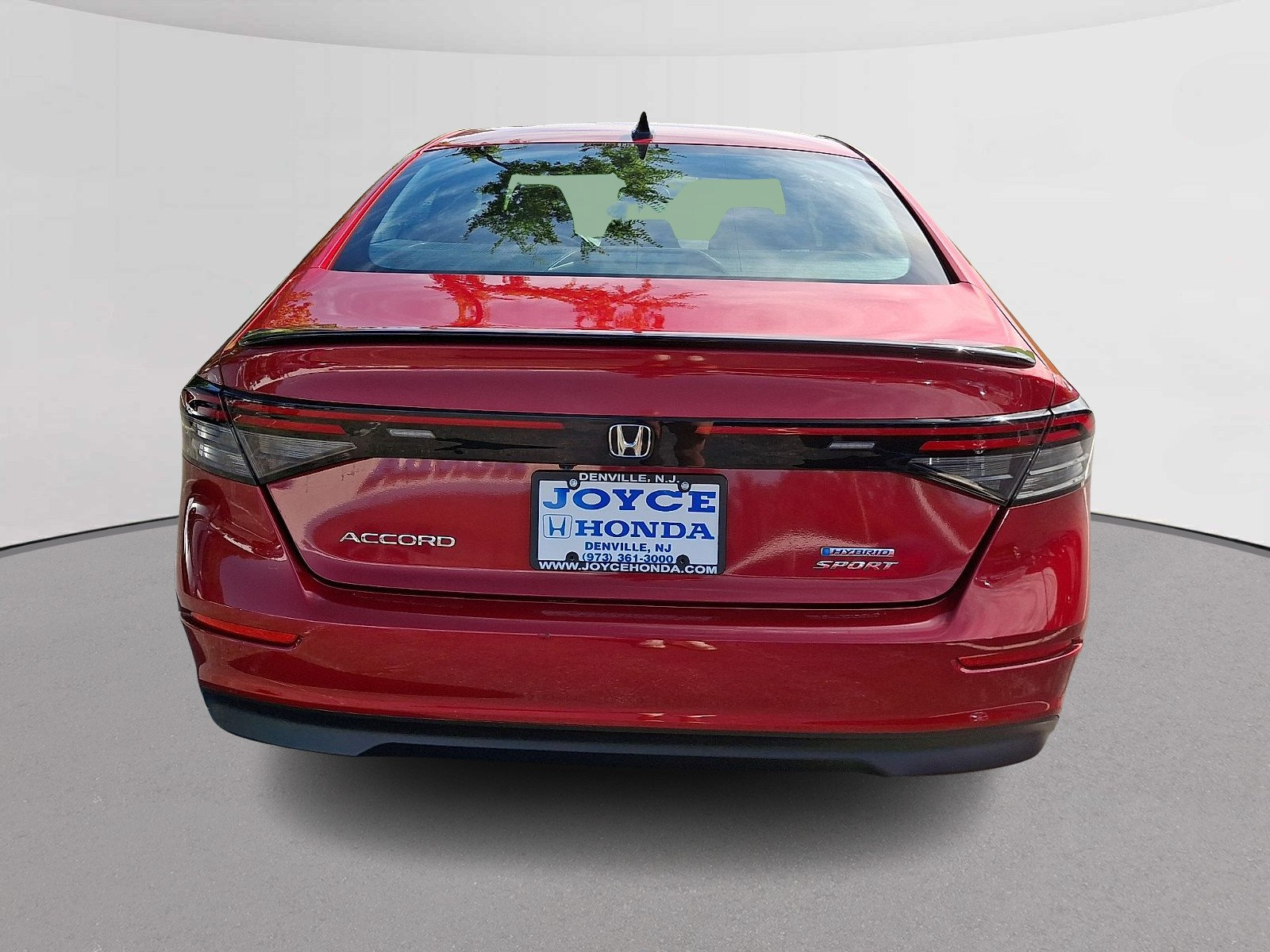 Used 2024 Honda Accord Sport image 9