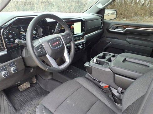 Used 2024 GMC Sierra 1500 Elevation image 20