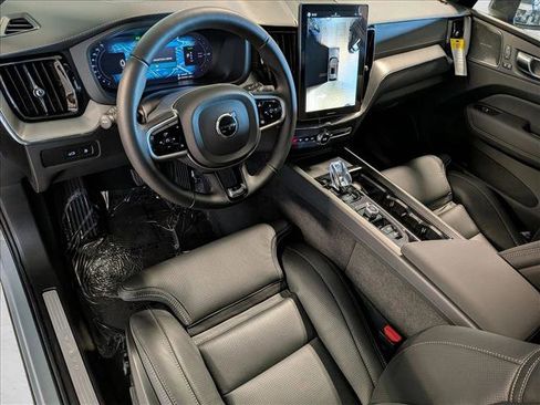 New 2026 Volvo XC60 T8 Ultra w/ Climate Package PRO AWD/4WD image 3