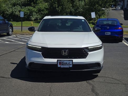 Used 2024 Honda Accord Sport image 2