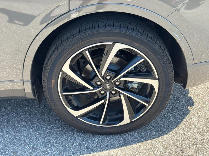Certified 2025 Lincoln Corsair Grand Touring AWD/4WD image 10