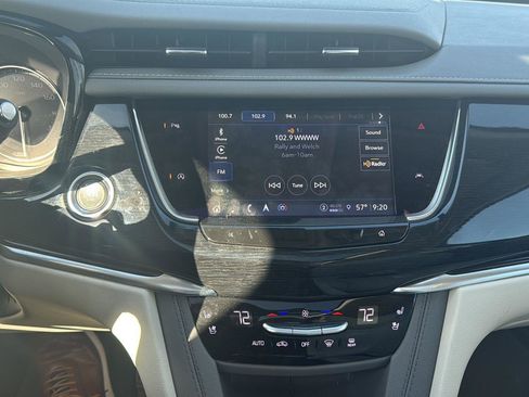 Used 2025 Cadillac XT6 Premium Luxury w/ LPO, Floor Liner Package AWD/4WD image 14