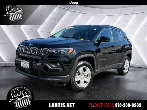 Certified 2022 Jeep Compass Latitude w/ Convenience Group image 1