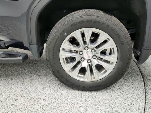 Used 2023 GMC Sierra 1500 Denali AWD/4WD image 9