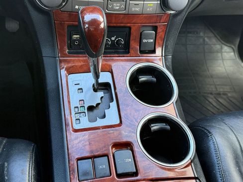 Used 2013 Toyota Highlander Limited image 16