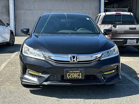 Used 2017 Honda Accord Sport image 3