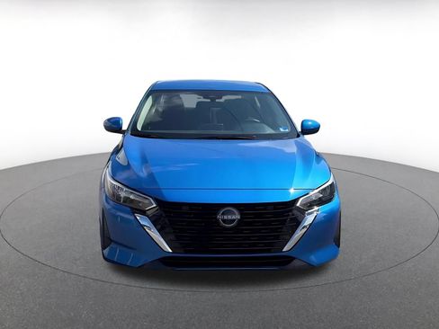 Used 2025 Nissan Sentra SV FWD image 4