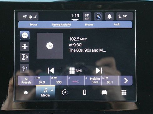 Used 2025 Jeep Grand Cherokee Altitude image 21