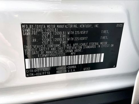 Certified 2025 Toyota RAV4 XLE image 32