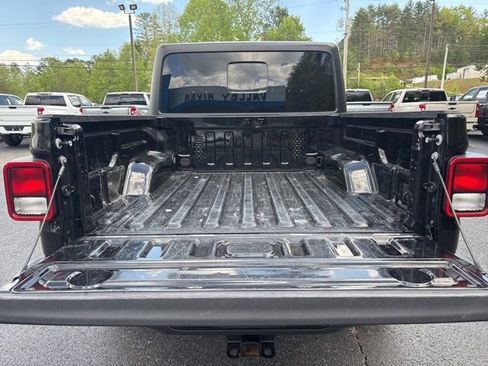 Used 2021 Jeep Gladiator Sport AWD/4WD image 7