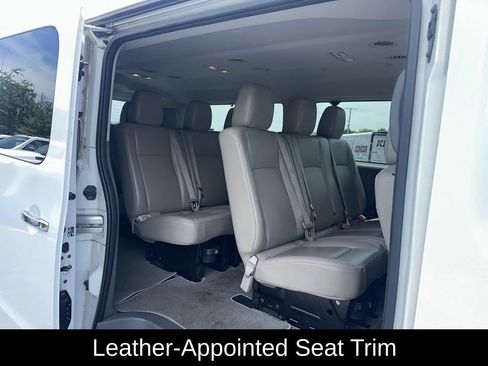 Used 2017 Nissan NV 3500 SL RWD image 6