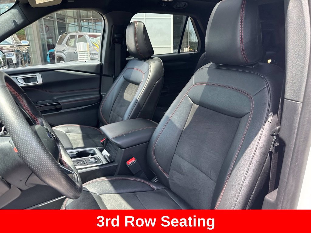Used 2023 Ford Explorer ST-Line w/ Class IV Trailer Tow Package AWD/4WD image 12