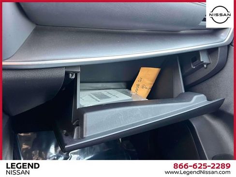 Certified 2023 Nissan Rogue SV image 33