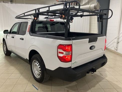 Used 2025 Ford Maverick XLT w/ Equipment Group 302A image 3