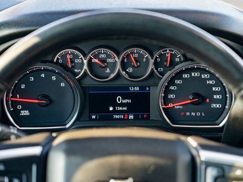 Used 2020 Chevrolet Silverado 3500 LT image 18