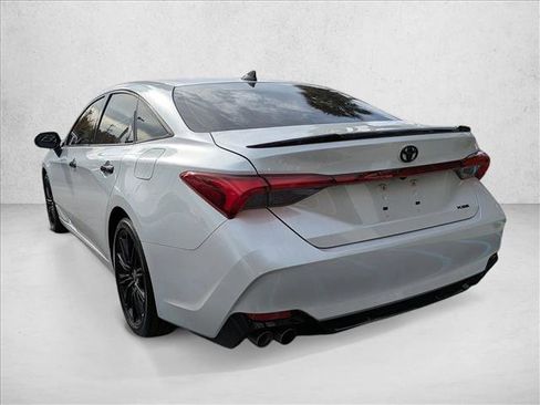 Used 2021 Toyota Avalon XSE image 7