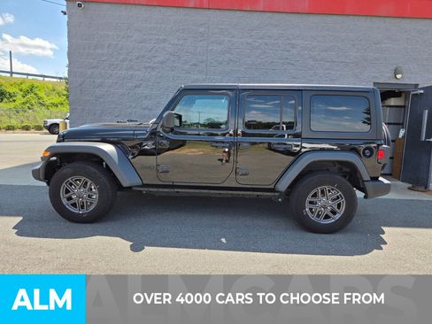 Used 2025 Jeep Wrangler Unlimited Sport AWD/4WD image 3