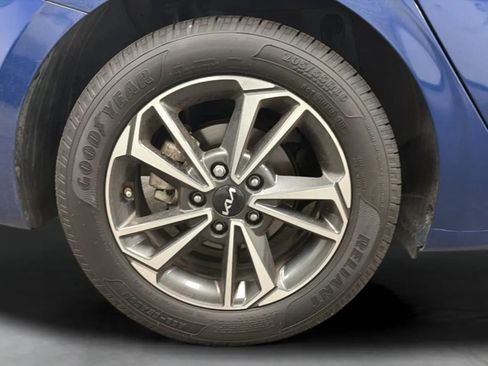 Used 2024 Kia Forte LXS w/ LXS Technology Package FWD image 25