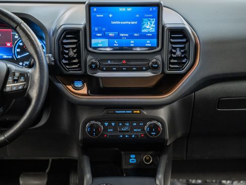 Used 2022 Ford Bronco Sport Outer Banks w/ Tech Package image 26