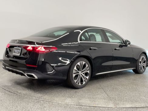 New 2026 Mercedes-Benz E 350 Sedan image 9