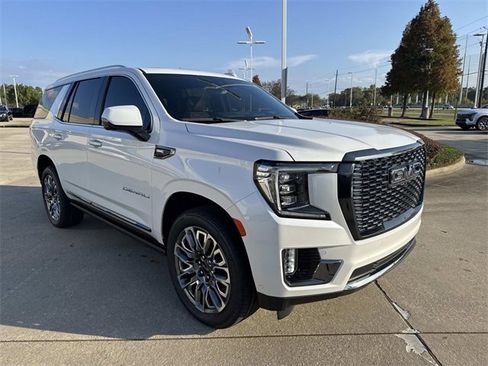 Used 2023 GMC Yukon Denali Ultimate image 3