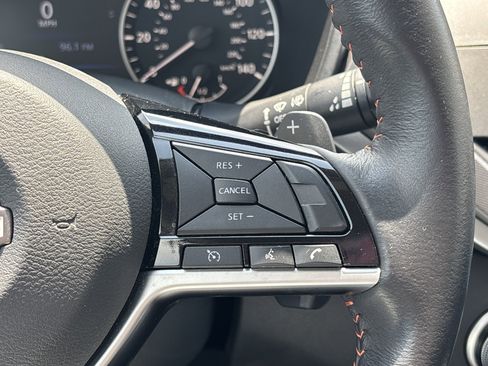Used 2023 Nissan Altima 2.5 SR AWD/4WD image 25