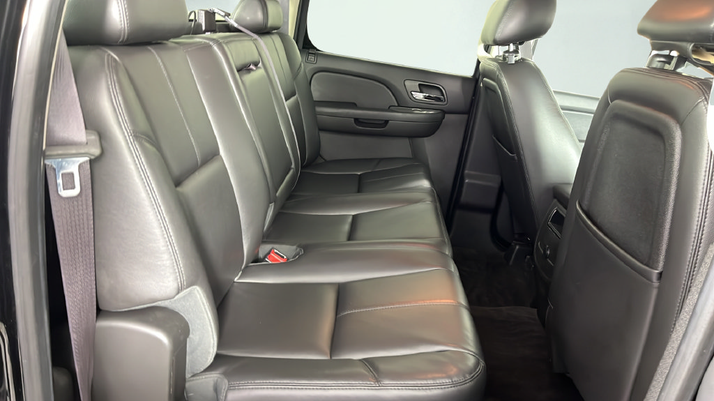 Used 2013 Chevrolet Silverado 2500 LTZ AWD/4WD image 18
