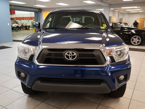 Used 2015 Toyota Tacoma 4x4 Double Cab w/ SR5 Package image 14